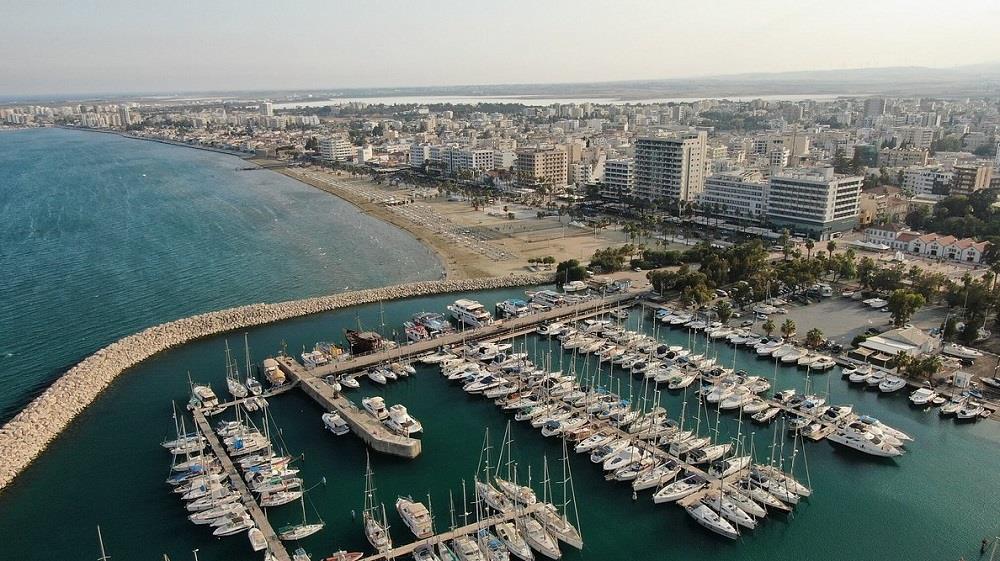 5621518520381613 μαρινα