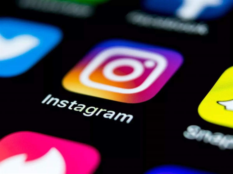 359494_instagram.jpg