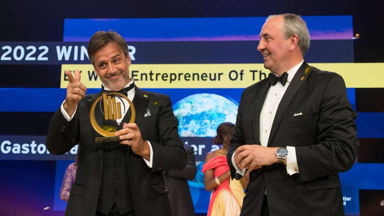 361953_gaston-taratuta-ey-world-entrepreneur-of-the-year-2022.jpg