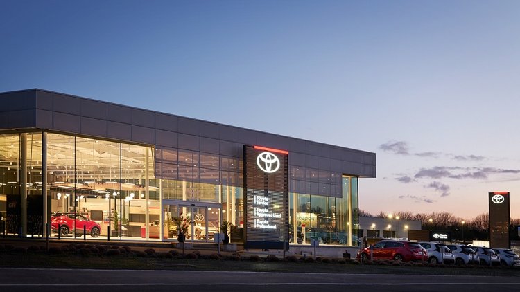 TOYOTA COVER
