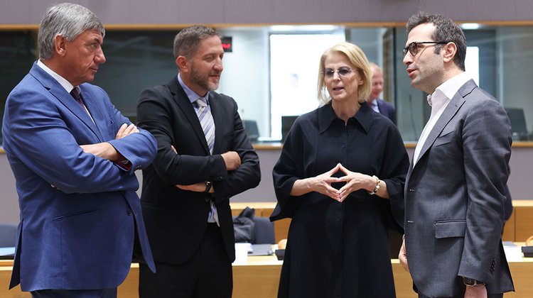 Τροποποιημένα σχέδια για οκτώ χώρες, μεταξύ τους και η Κύπρος, εγκρίνει το ECOFIN