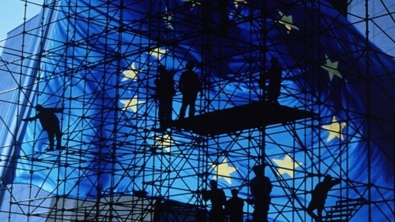 ΕΠΙΧΕΙΡΗΜΑΤΙΚΟΤΗΤΑ ΕΥΡΩΖΩΝΗ