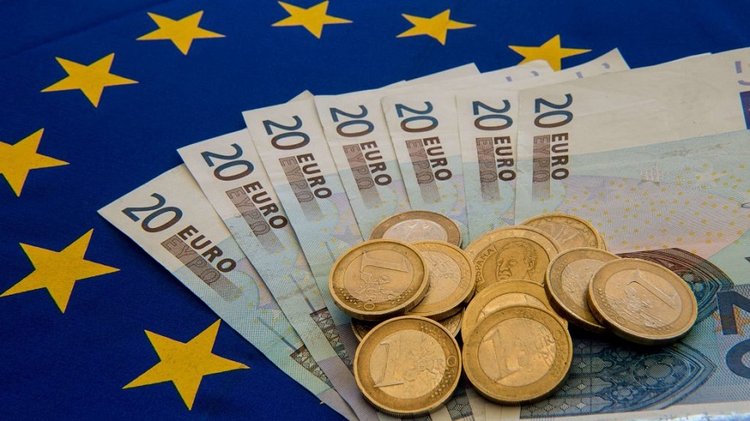 Eurostat: Ανάπτυξη 0,7% στην ευρωζώνη το 2024