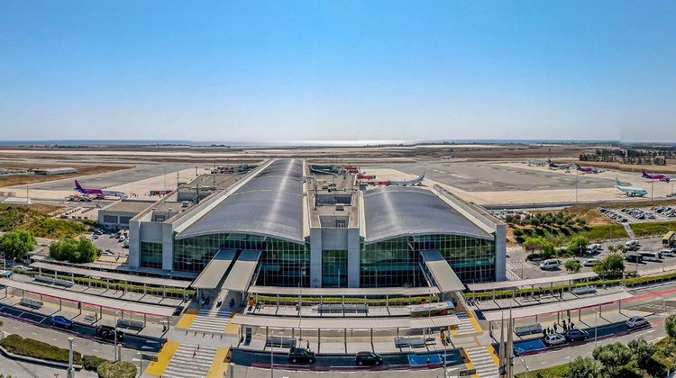 Η Hermes Airports καλεί το κοινό να βρίσκεται στο αεροδρόμιο 3 ώρες πριν την πτήση του