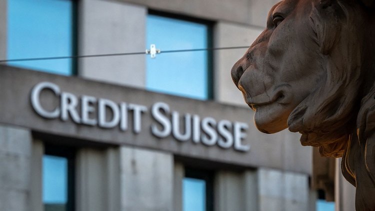CREDIT SUISSES 13