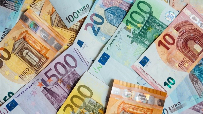 euro-lefta-xrimata