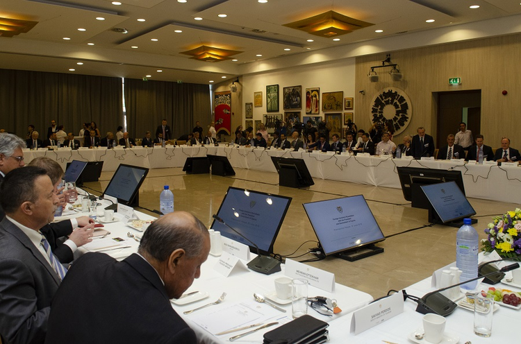 81729967-104d-43b0-99de-a0edccc6aeca.jpg