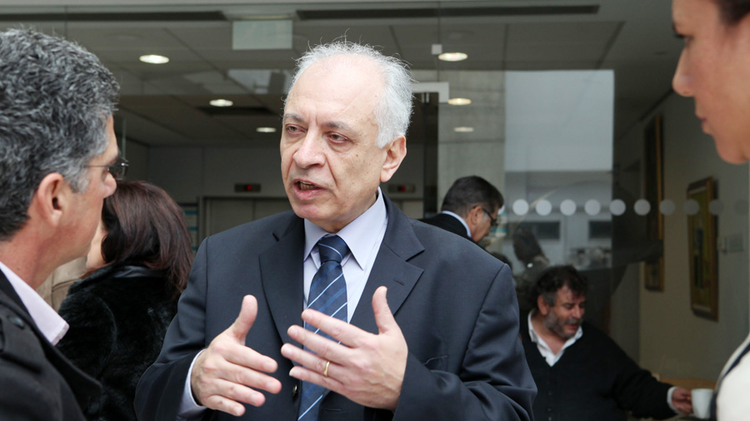 a6edf00c-0b6c-4b0d-a4b9-48a0c16de209.jpg