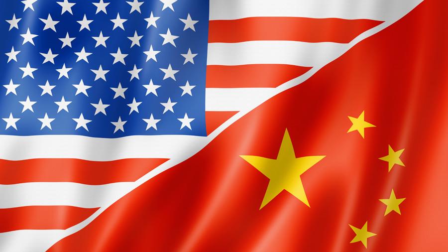 USA and China flag
