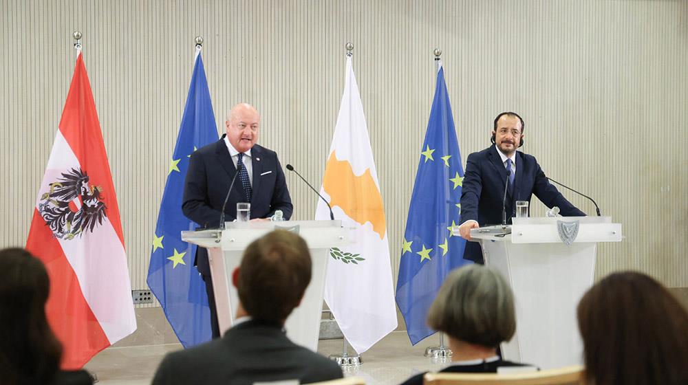 5251030638171573 ΚΑΓΚΕΛΑΡΙΟΣ ΑΥΣΤΡΙΑΣ ΝΙΚΟΣ ΧΡΙΣΤΟΔΟΥΛΙΔΗΣ