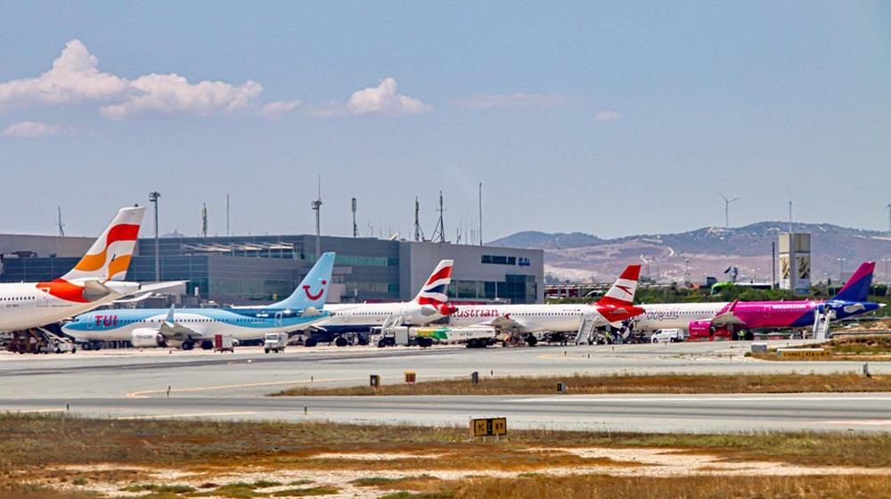 Πώς οι αεροπορικές εταιρείες επιλέγουν δρομολόγια-Η στρατηγική και το επιχειρησιακό μοντέλο