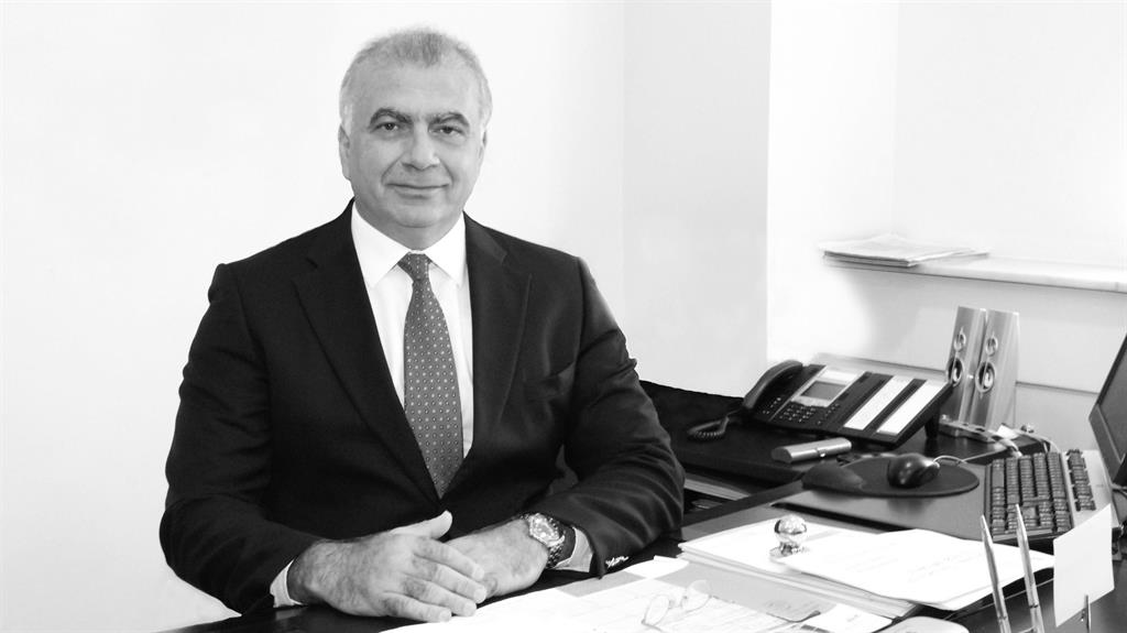 Μ Καμμάς
