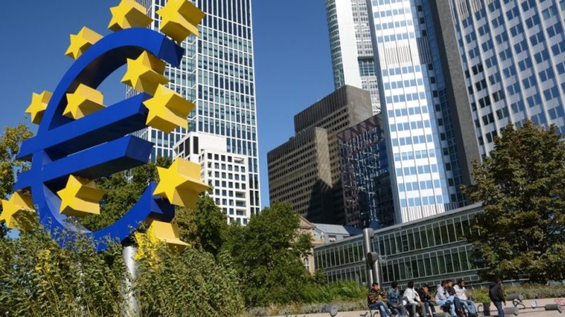eu 900