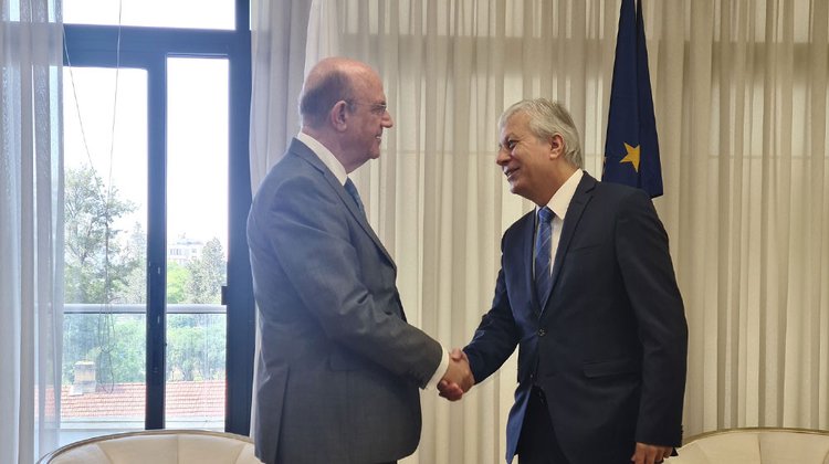 ΚΕΡΑΥΝΟΣ ΧΡΙΣΤΟΦΟΡΟΥ