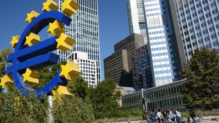 eu 900