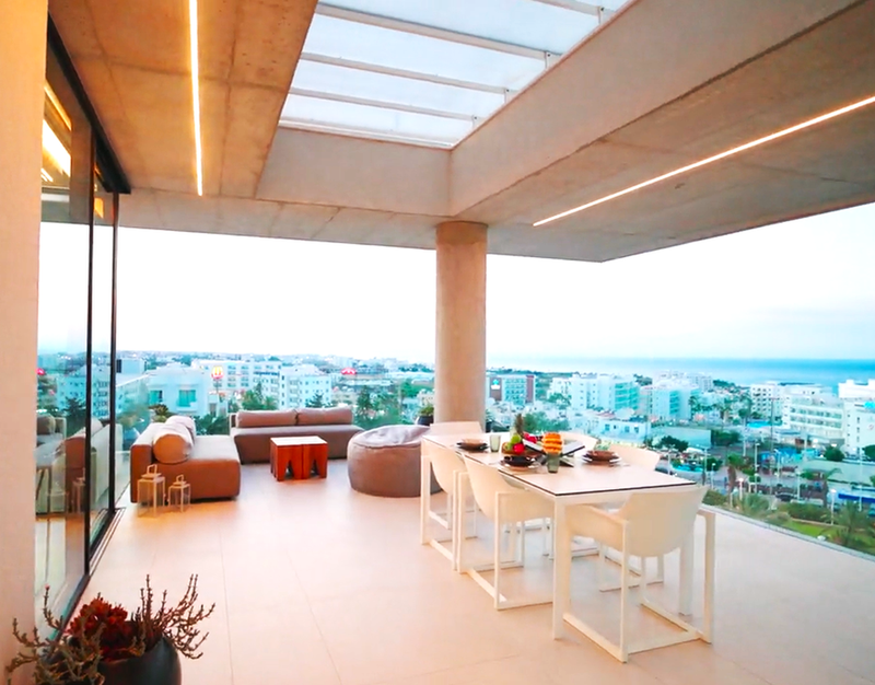 Eden Residences - Veranda with sea view (1)