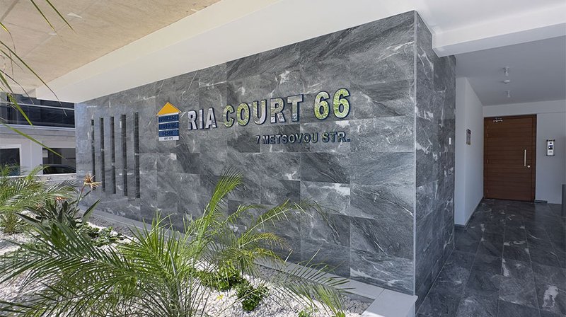 riacourt663