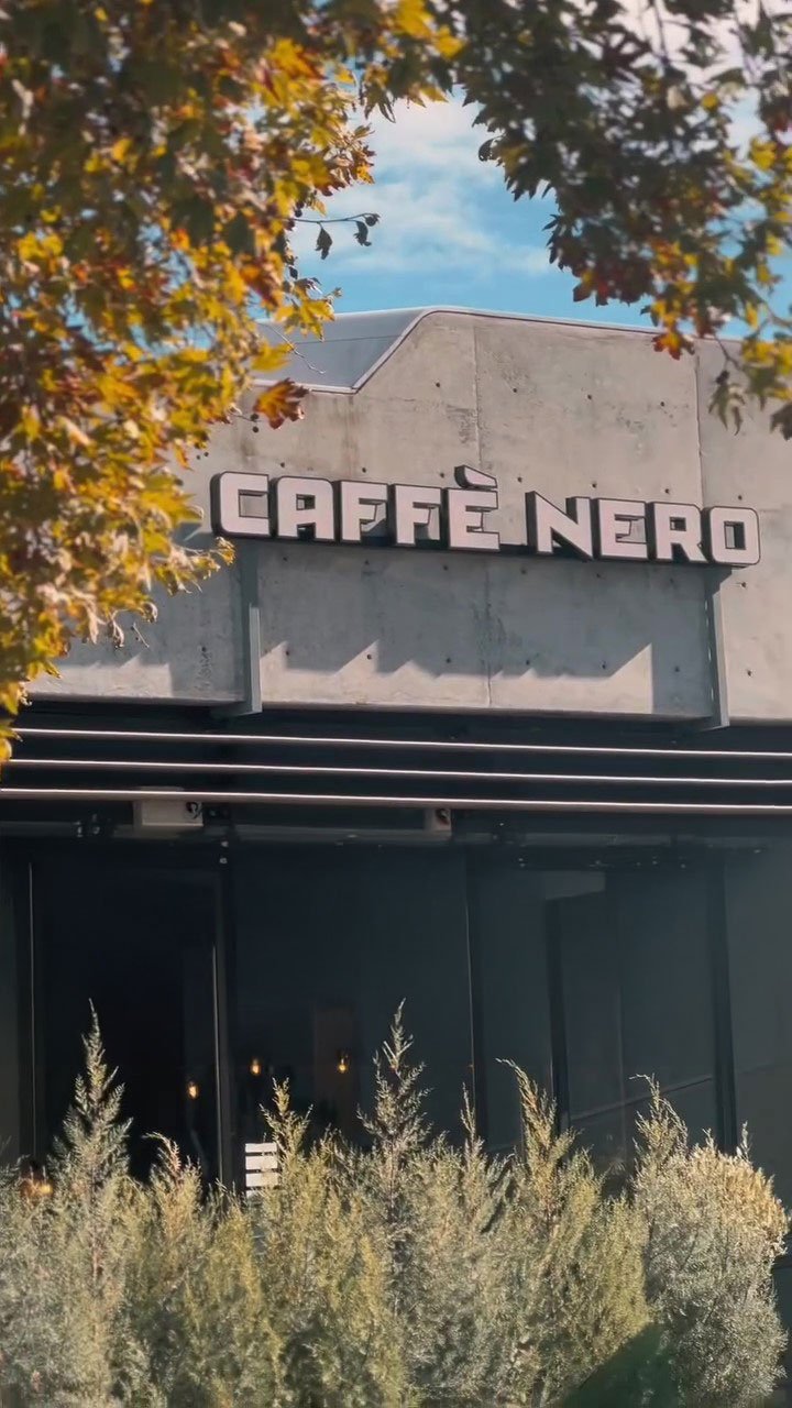 caffeneroplateiaeleftherias8