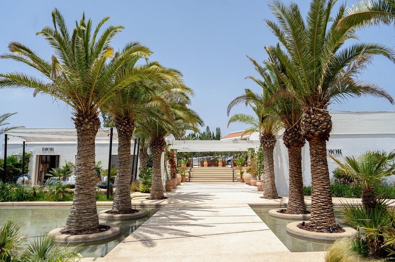 Parklane Resort & Spa - The Retail Village 02