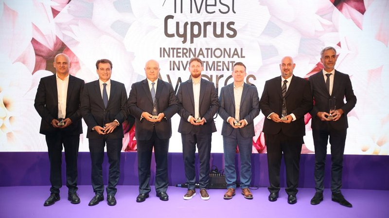 INVESTMENT-AWARDS-NIKITES3